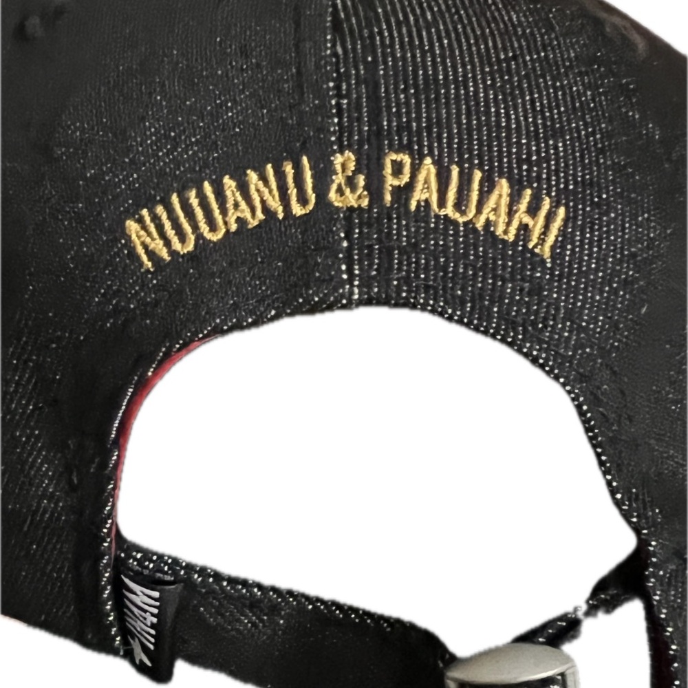 Nuuanu & Pauahi Gold on Black
